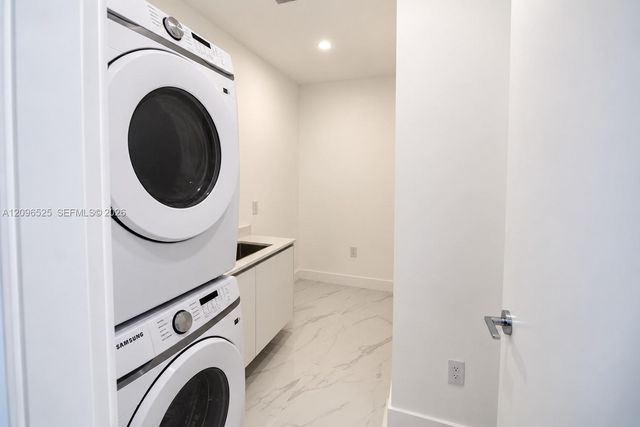 700 NE 24th Street PH-5903, Miami, FL 33137