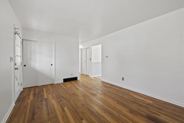 5137 Holbrook Drive, Columbus, OH 43232