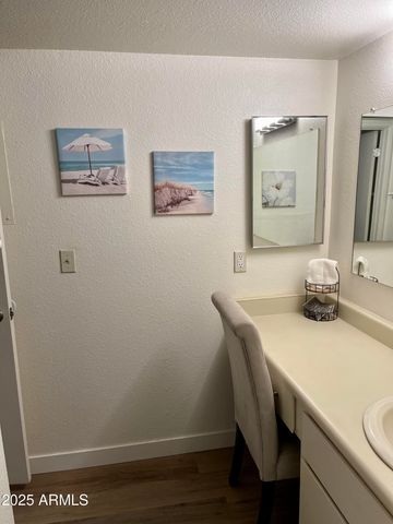 4554 E PARADISE VILLAGE Parkway N 102, Phoenix, AZ 85032