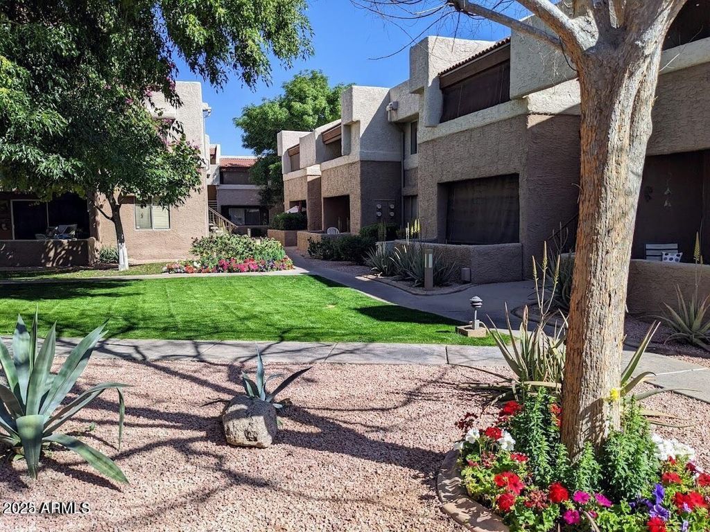 4554 E PARADISE VILLAGE Parkway N 102, Phoenix, AZ 85032