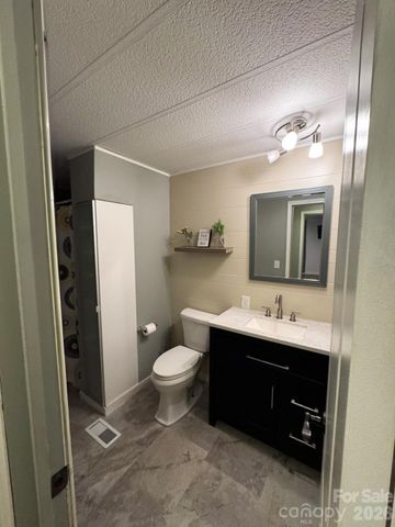 188 Wiggins Road, Candler, NC 28715
