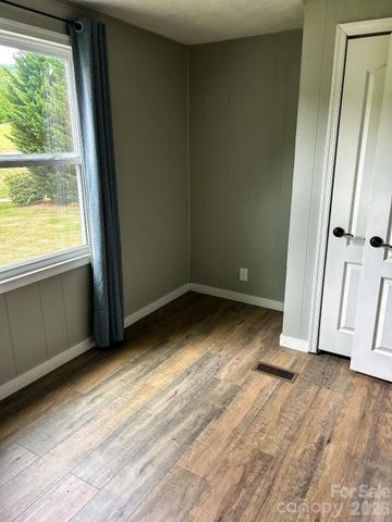 188 Wiggins Road, Candler, NC 28715