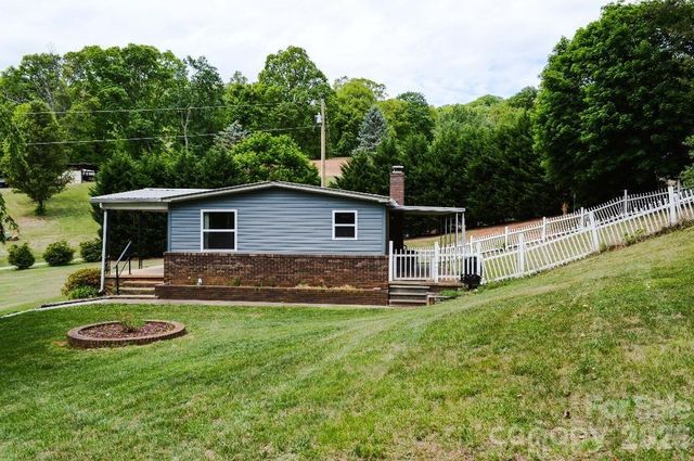 188 Wiggins Road, Candler, NC 28715