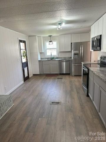 188 Wiggins Road, Candler, NC 28715