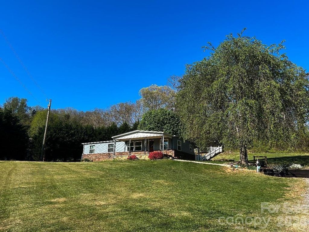 188 Wiggins Road, Candler, NC 28715