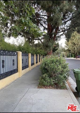 8311 Sale Avenue, West Hills, CA 91304
