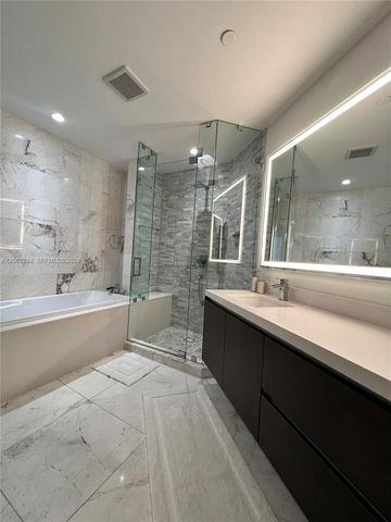 851 NE 1st Avenue 3510, Miami, FL 33132