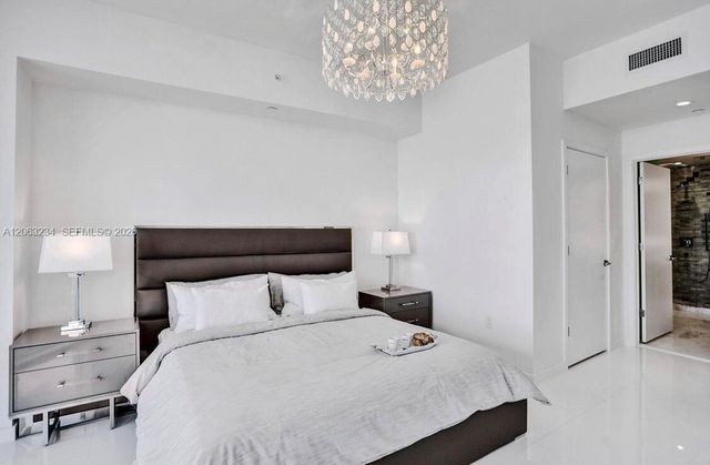 851 NE 1st Avenue 3510, Miami, FL 33132