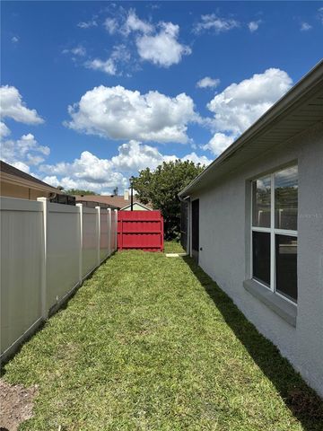 2830 STRAND CIRCLE, Oviedo, FL 32765