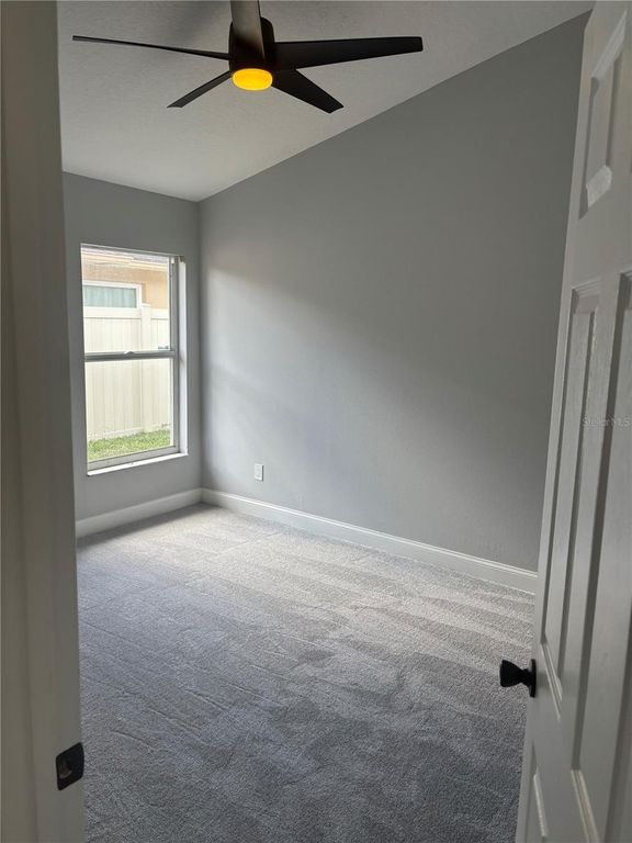 Image 12 of property listing at 2830 STRAND CIRCLE, Oviedo, FL 32765