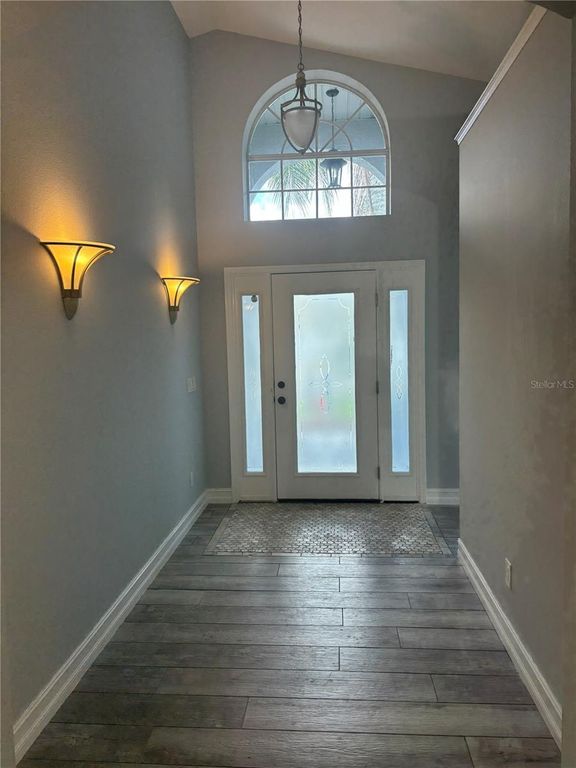 Image 16 of property listing at 2830 STRAND CIRCLE, Oviedo, FL 32765