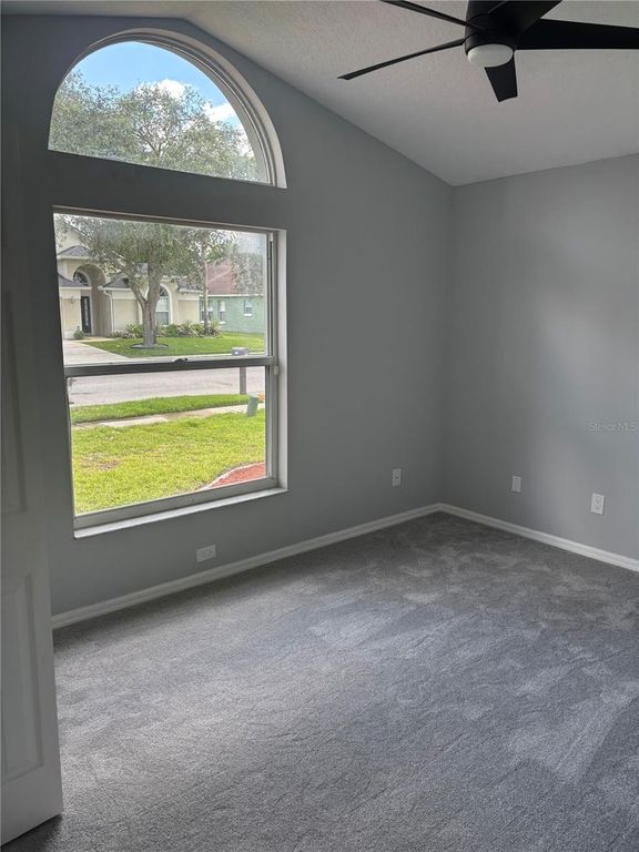Image 7 of property listing at 2830 STRAND CIRCLE, Oviedo, FL 32765