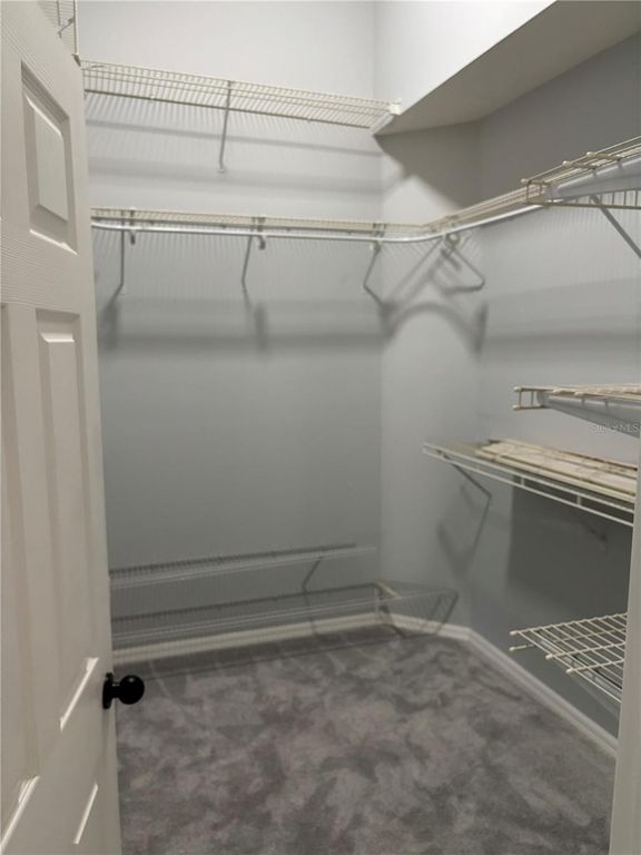 Image 9 of property listing at 2830 STRAND CIRCLE, Oviedo, FL 32765