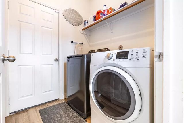 30915 E Lost Creek Boulevard, Magnolia, TX 77355