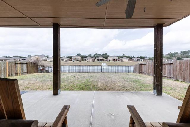 30915 E Lost Creek Boulevard, Magnolia, TX 77355