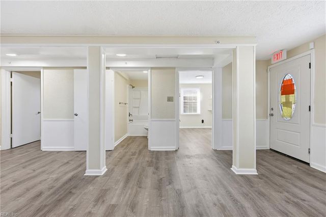 1204 E Pembroke AVE, Hampton, VA 23664