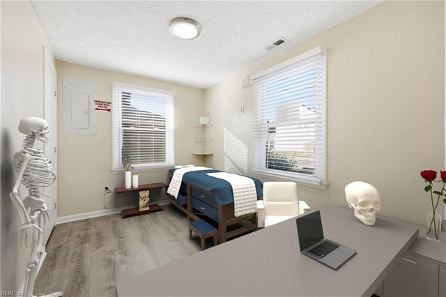 1204 E Pembroke AVE, Hampton, VA 23664