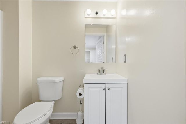 1204 E Pembroke AVE, Hampton, VA 23664