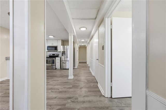 1204 E Pembroke AVE, Hampton, VA 23664