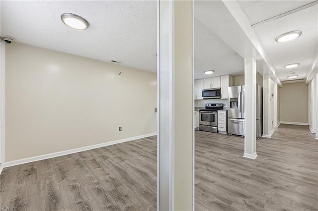 1204 E Pembroke AVE, Hampton, VA 23664