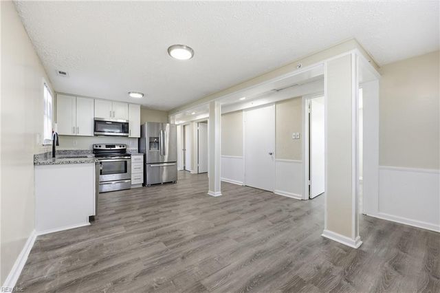1204 E Pembroke AVE, Hampton, VA 23664