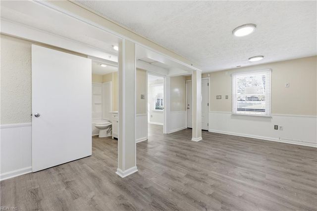 1204 E Pembroke AVE, Hampton, VA 23664
