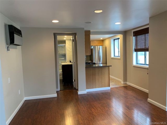 19 Franklin Avenue 2nd Fl, New Rochelle, NY 10805