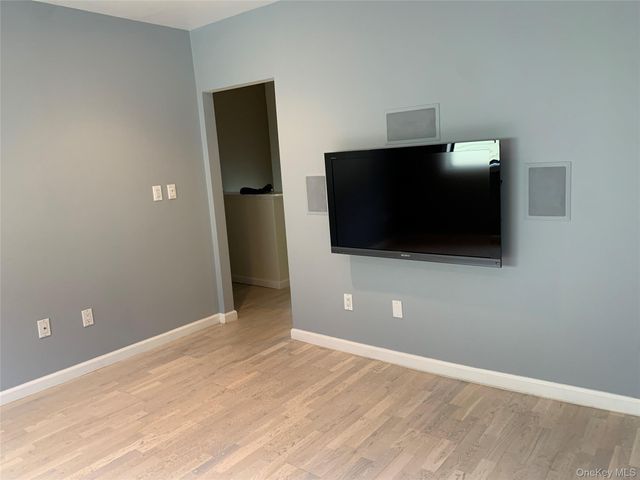 19 Franklin Avenue 2nd Fl, New Rochelle, NY 10805