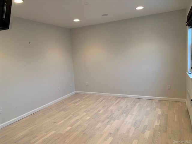 19 Franklin Avenue 2nd Fl, New Rochelle, NY 10805