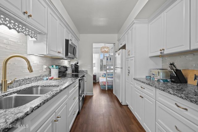 1902 Sand Dollar Court, Kure Beach, NC 28449