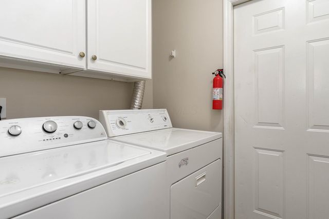 3603 Stoneway Point, Powell, OH 43065