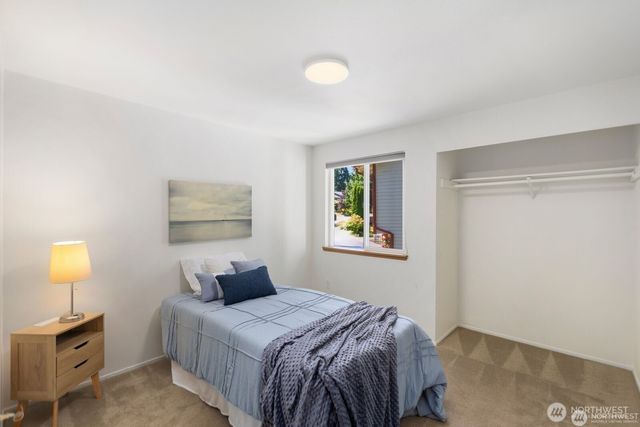 8618 NE 143rd Street, Kirkland, WA 98034