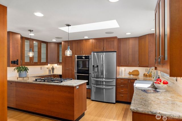 8618 NE 143rd Street, Kirkland, WA 98034