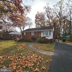 7429 CAROL LN, Falls Church, VA 22042