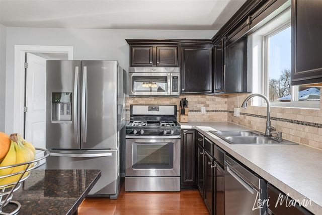 7586 E Morgan Lane, Caledonia, MI 49316