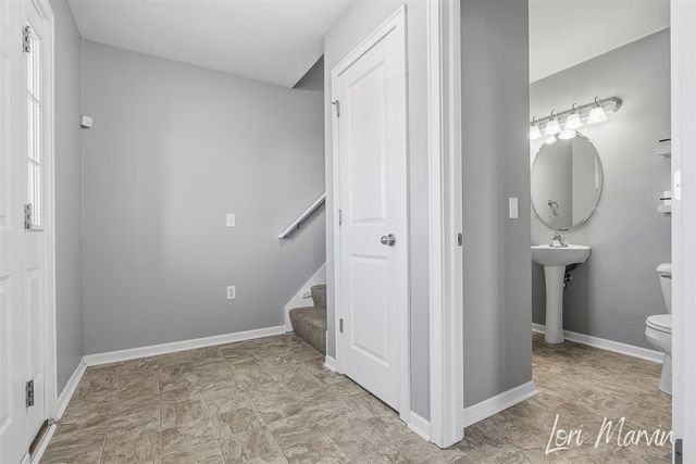 7586 E Morgan Lane, Caledonia, MI 49316