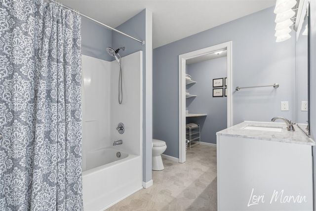 7586 E Morgan Lane, Caledonia, MI 49316
