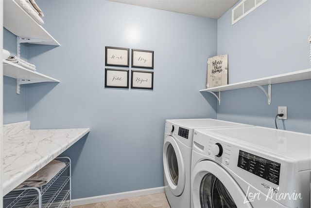 7586 E Morgan Lane, Caledonia, MI 49316