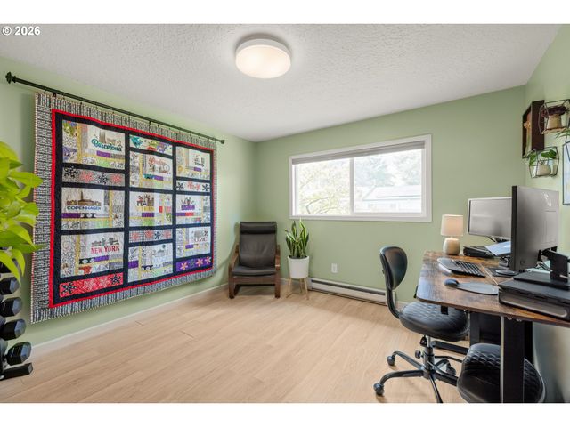 8827 Se KNAPP St, Portland, OR 97266