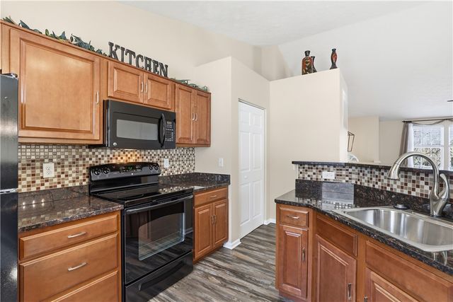 1897 Haflinger Dr, North Huntingdon, PA 15642