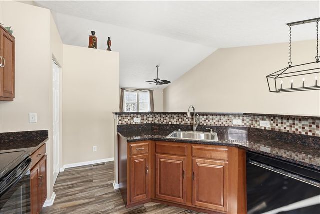 1897 Haflinger Dr, North Huntingdon, PA 15642