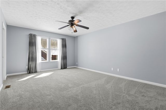 1897 Haflinger Dr, North Huntingdon, PA 15642