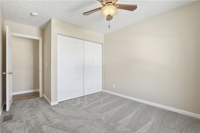 1897 Haflinger Dr, North Huntingdon, PA 15642