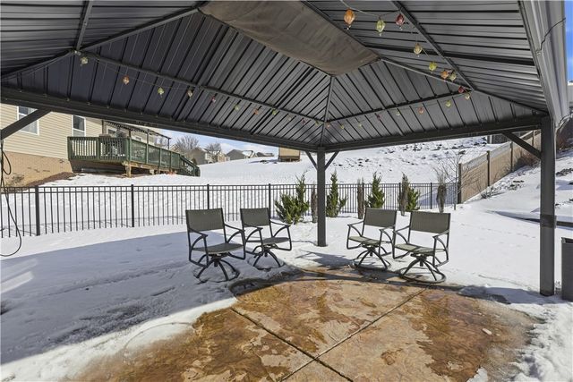 1897 Haflinger Dr, North Huntingdon, PA 15642