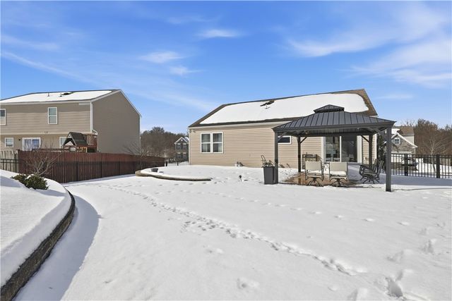 1897 Haflinger Dr, North Huntingdon, PA 15642