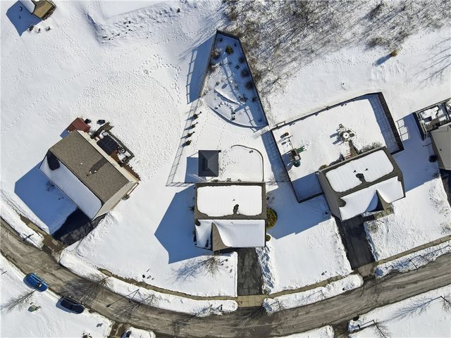 1897 Haflinger Dr, North Huntingdon, PA 15642