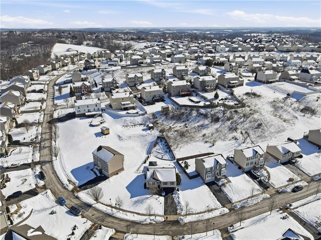 1897 Haflinger Dr, North Huntingdon, PA 15642