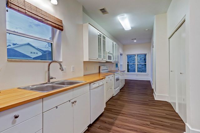 936 Columbia Street, Houston, TX 77008