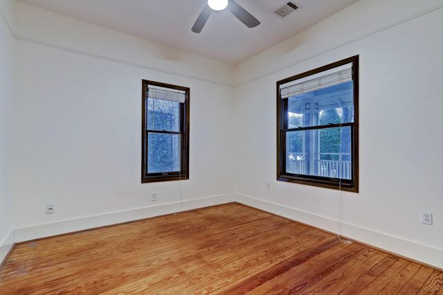 936 Columbia Street, Houston, TX 77008