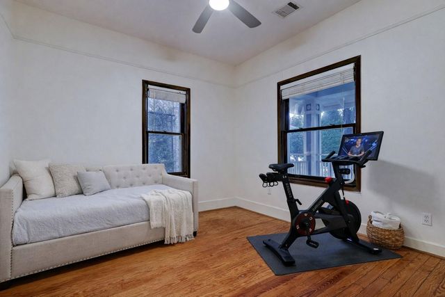 936 Columbia Street, Houston, TX 77008